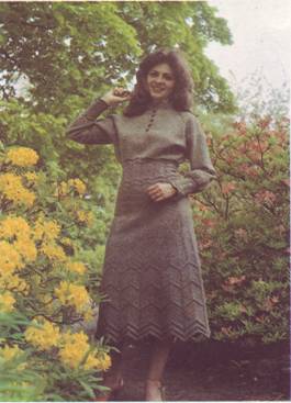 вязаное платье с рукавом реглан
